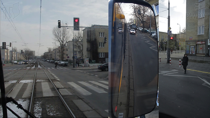 Co w tej sytuacji powinien zrobić motorniczy, bezpośrednio po zatrzymaniu tramwaju na przystanku?