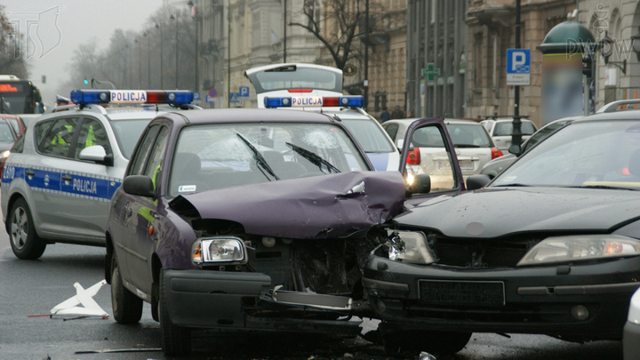 Czy uczestnicząc w wypadku drogowym masz obowiązek podać dane właściciela pojazdu na żądanie innej osoby uczestniczącej w tym wypadku?