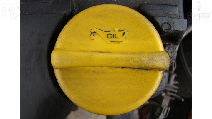 Jaki olej należy zastosować w celu uzupełnienia stanu oleju, znajdującego się w silniku autobusu?